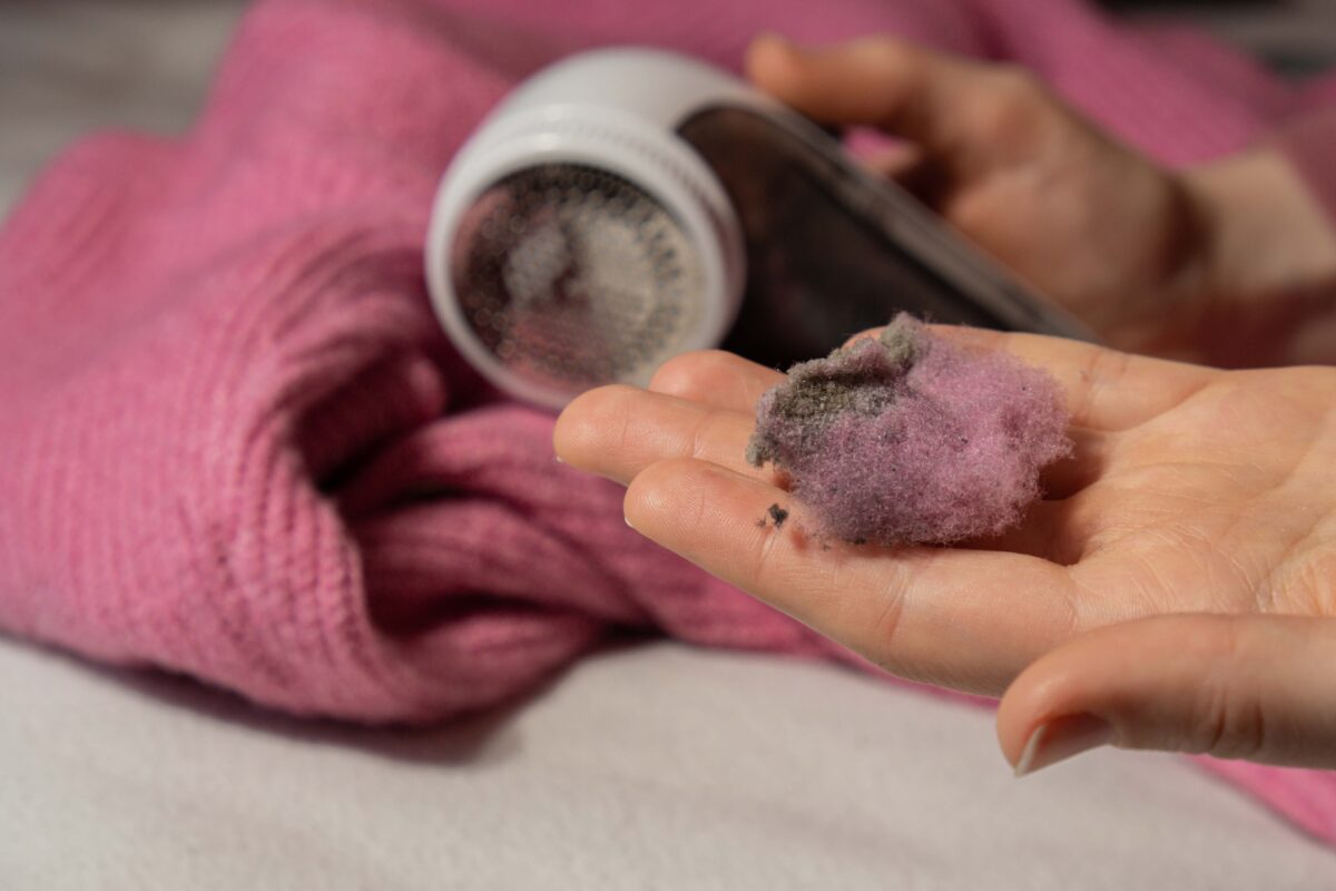 How To Keep Your Clothes Lint-Free